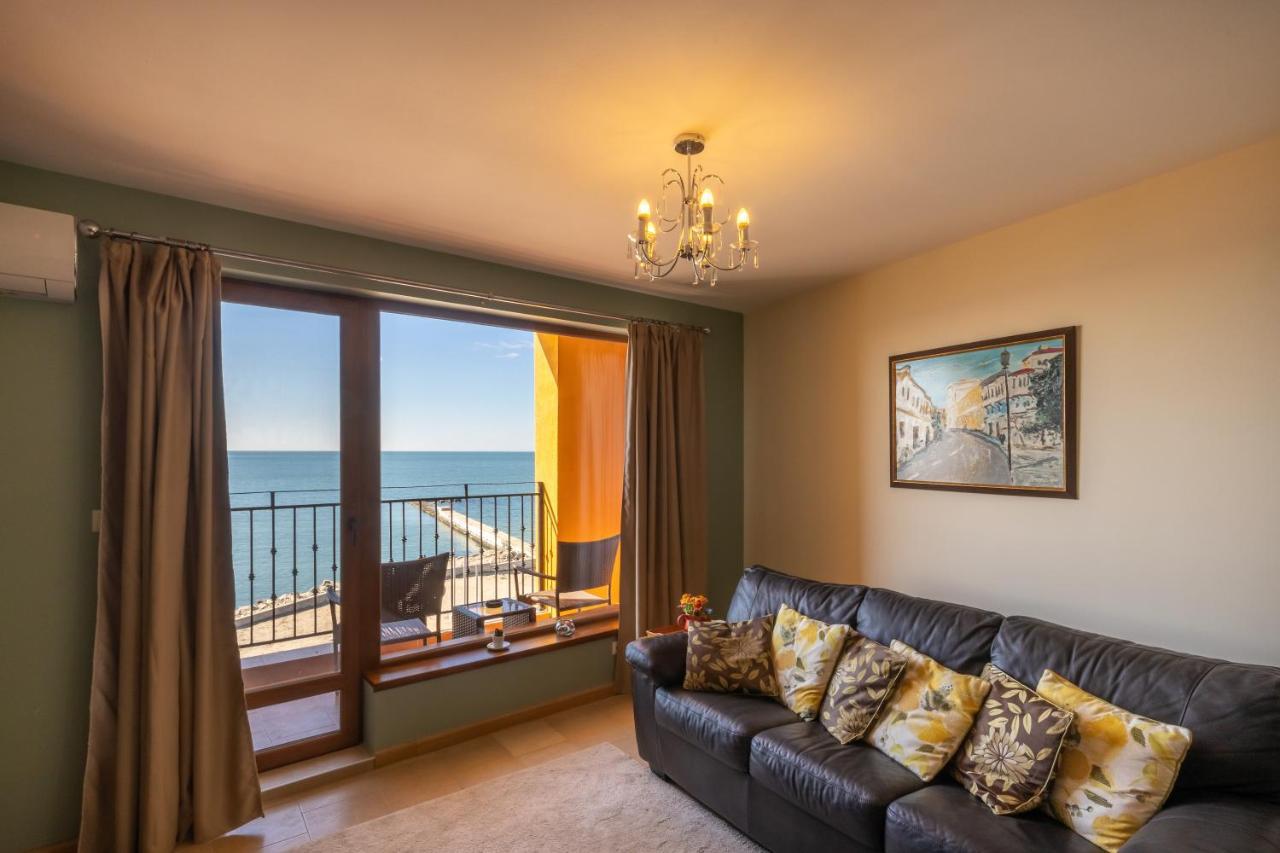 Supreme Beach Apartments Balchik Exterior photo